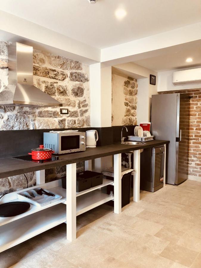 דוניה לסטבה Guesthouse Giraffe מראה חיצוני תמונה