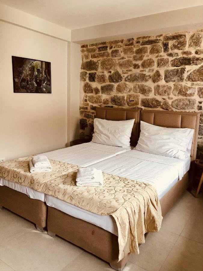 דוניה לסטבה Guesthouse Giraffe מראה חיצוני תמונה