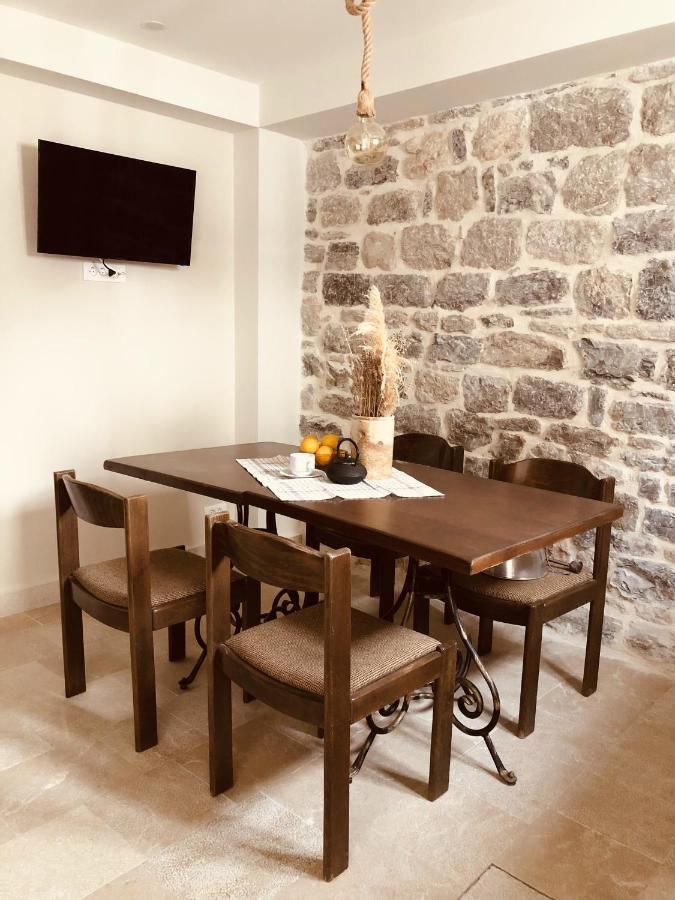 דוניה לסטבה Guesthouse Giraffe מראה חיצוני תמונה