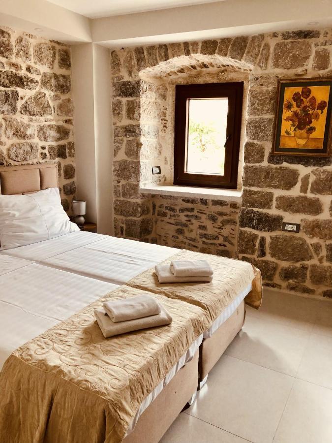 דוניה לסטבה Guesthouse Giraffe מראה חיצוני תמונה